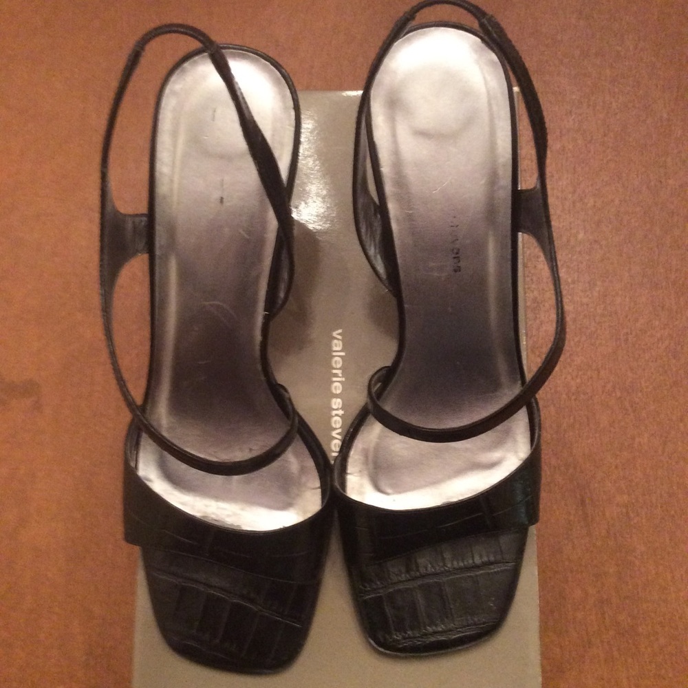 Valerie Stevens Black Crocodile Heels